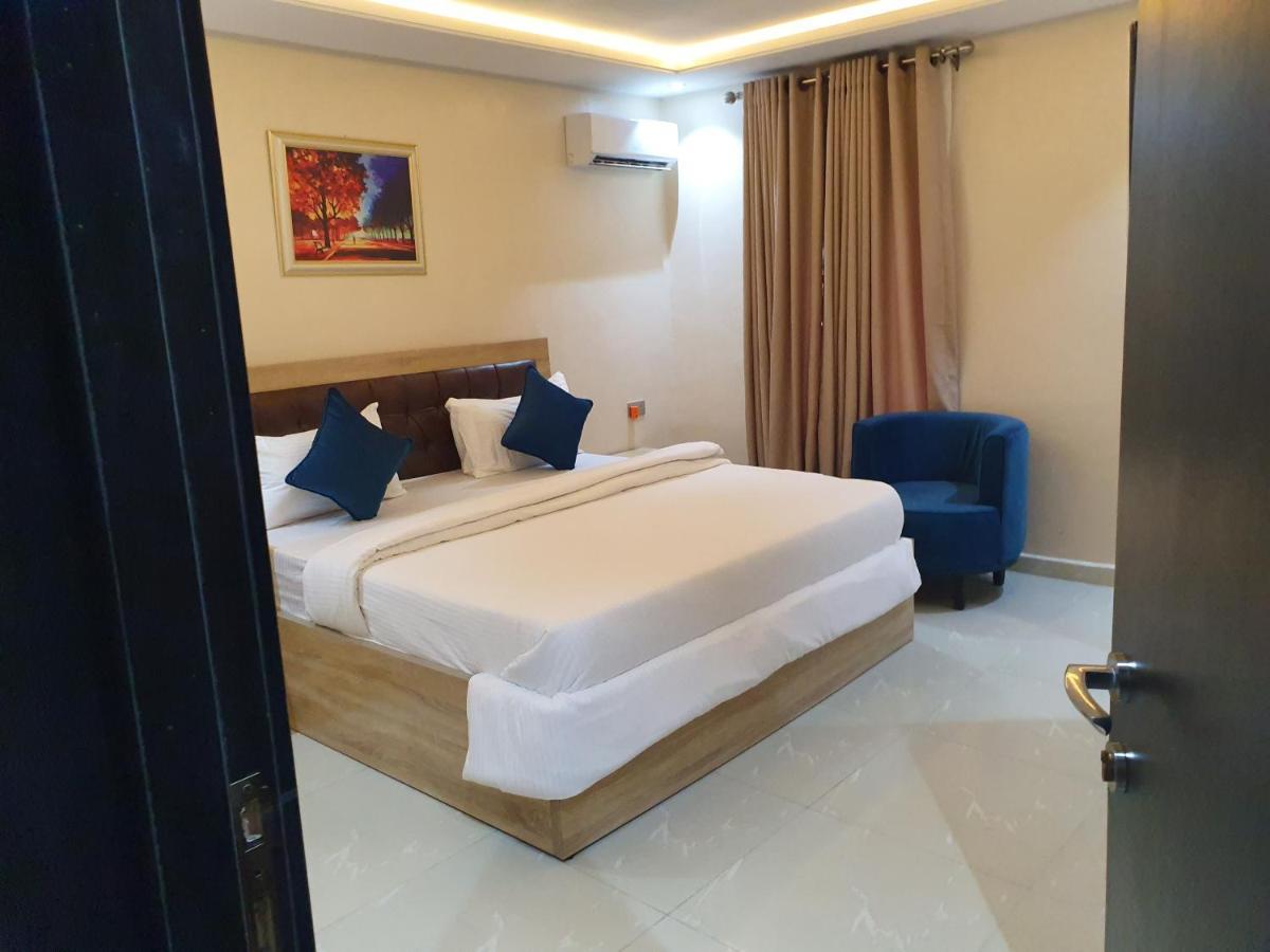 Choice Luxe Lagos Ikeja Exterior photo